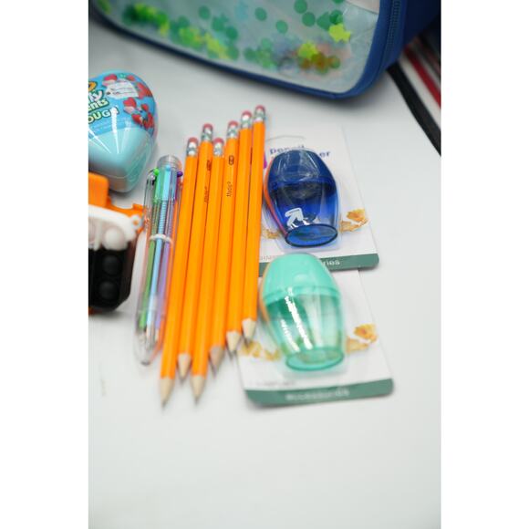 Back-to-School Splash Bundle - All in Motion + Shark Lunchbox Edition - Picture 14 of 15